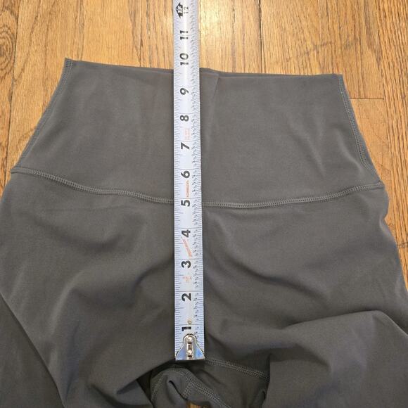 Born Primitive High Rise Gray Leggings Size Large - Picture 3 of 8